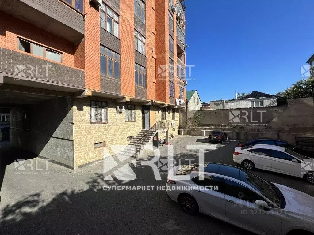 2-к кв. Дагестан, Махачкала ул. Абдуллы Гаджиева, 95 (85.0 м) - Фото 1
