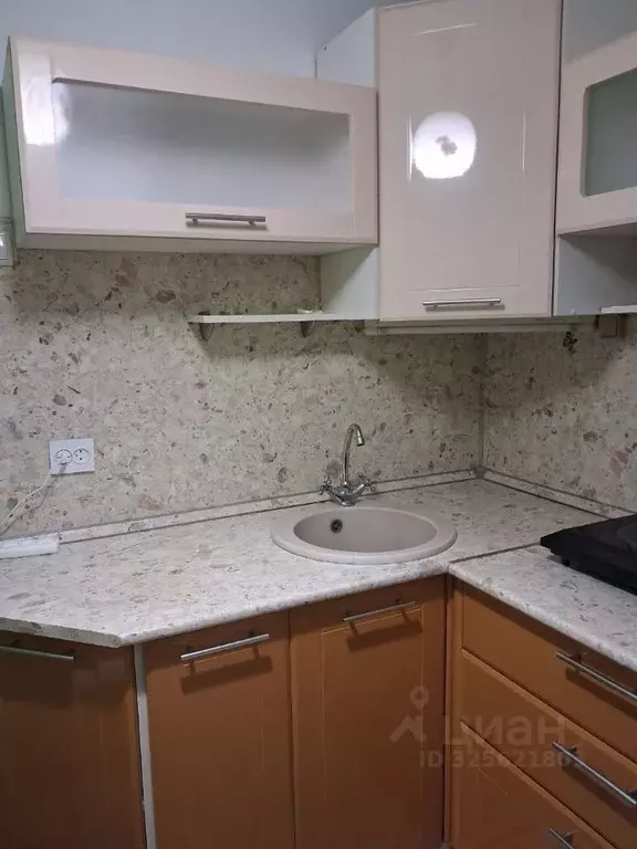 2-к кв. Свердловская область, Екатеринбург просп. Орджоникидзе, 16 ... - Фото 1