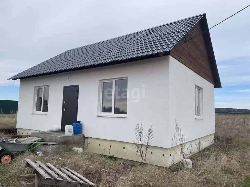 Дом в Свердловская область, Белоярский муниципальный округ, с. ... - Фото 0
