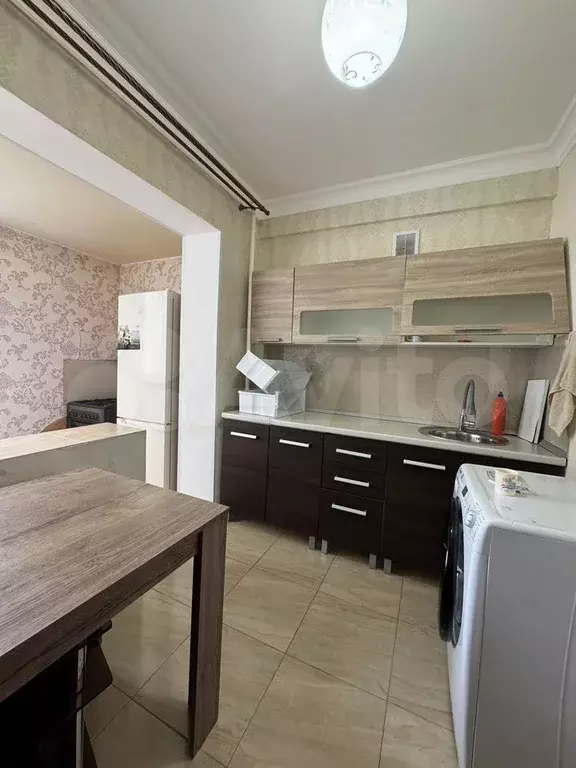 1-к. квартира, 40 м, 4/9 эт. - Фото 1