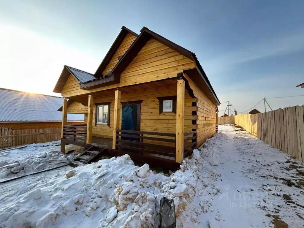 Дом в Иркутская область, Иркутский район, с. Хомутово  (140 м) - Фото 1