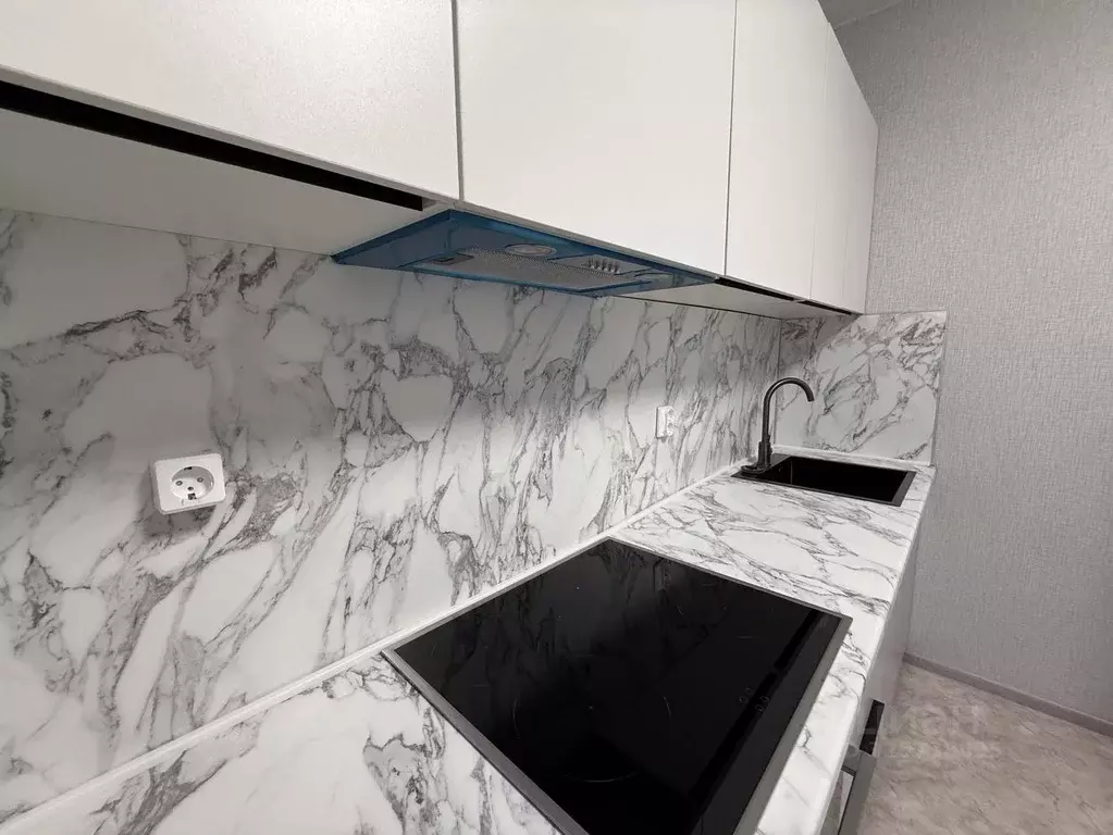 2-к кв. Татарстан, Казань ул. Братьев Батталовых, 27 (65.0 м) - Фото 2