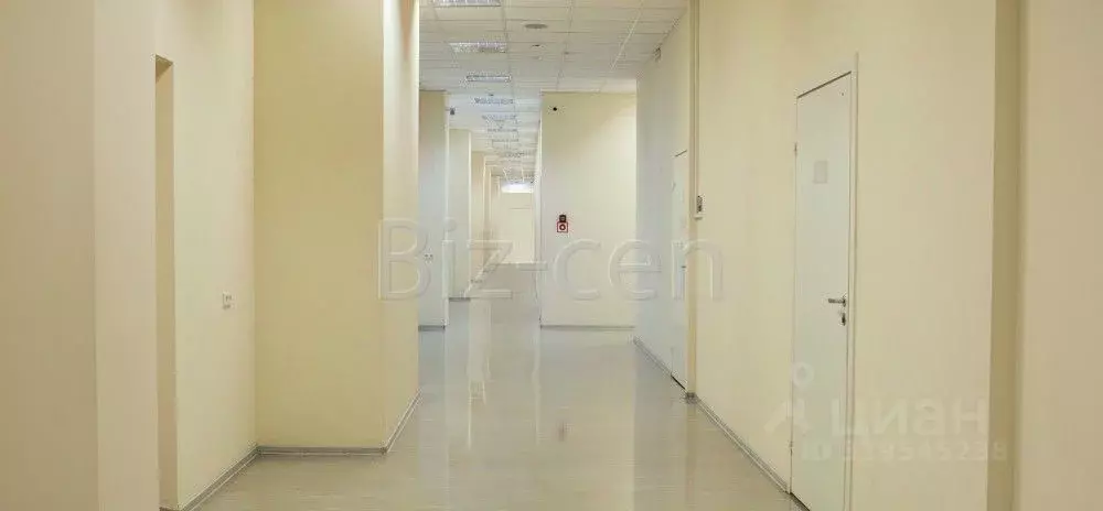 Офис в Санкт-Петербург просп. Уткин, 15Е (300 м) - Фото 1