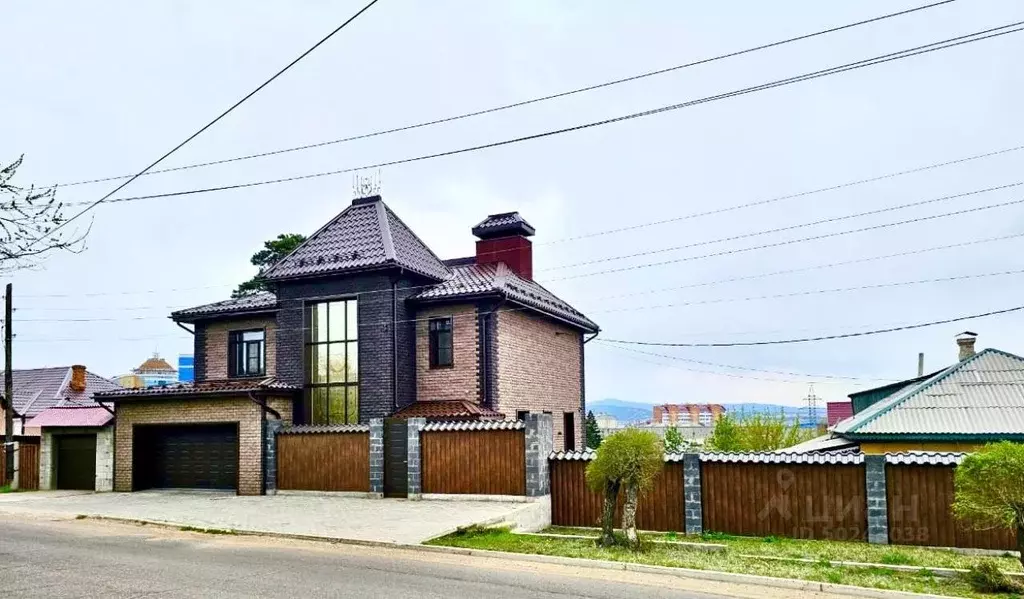 Дом в Бурятия, Улан-Удэ Аршан мкр, ул. Дундича, 22 (290 м) - Фото 0