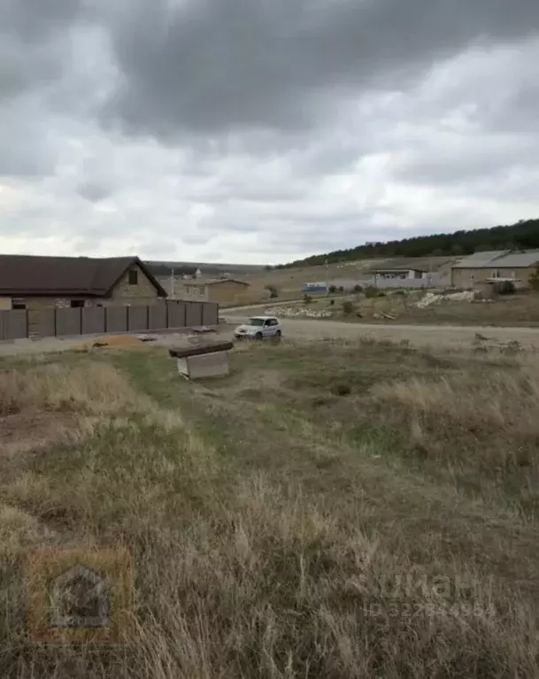 Участок в Крым, Симферопольский район, Трудовское с/пос, с. ... - Фото 1
