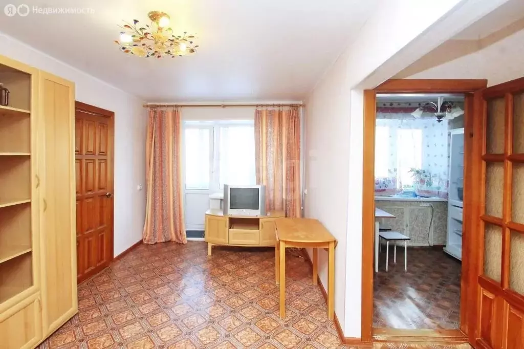 2-комнатная квартира: Ялуторовск, улица Ленина, 35 (43 м) - Фото 0