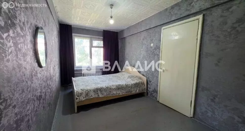2-комнатная квартира: Белогорск, улица Кирова, 300 (47.1 м) - Фото 1