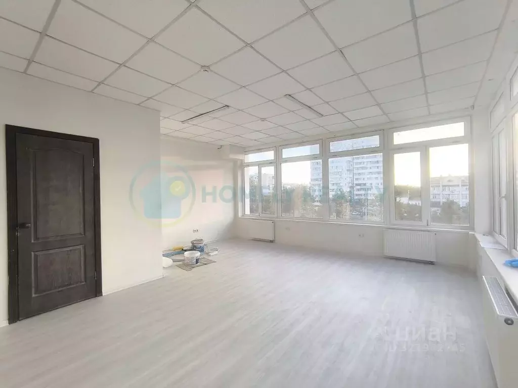Офис в Севастополь просп. Генерала Острякова, 99А (32 м) - Фото 1