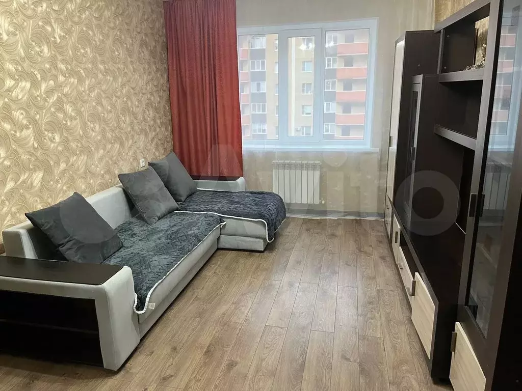1-к. квартира, 44 м, 13/18 эт. - Фото 1
