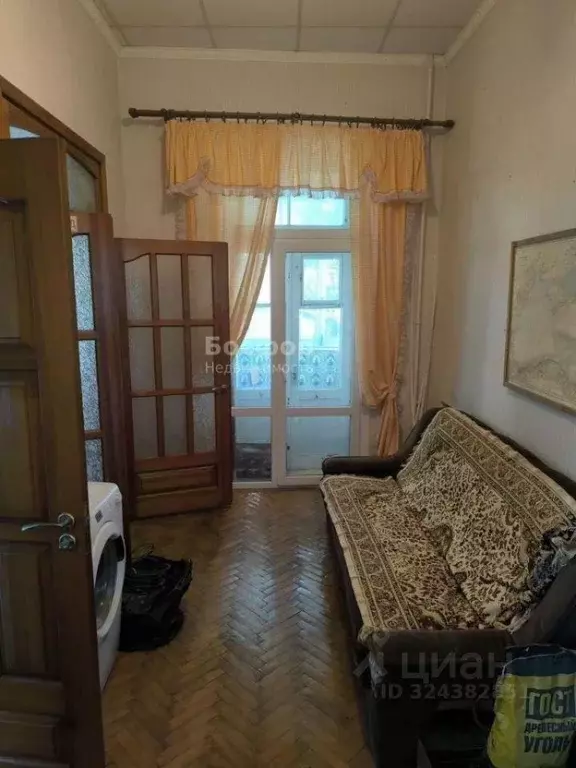 2-к кв. Крым, Феодосия ул. Красноармейская, 13 (56.4 м) - Фото 2