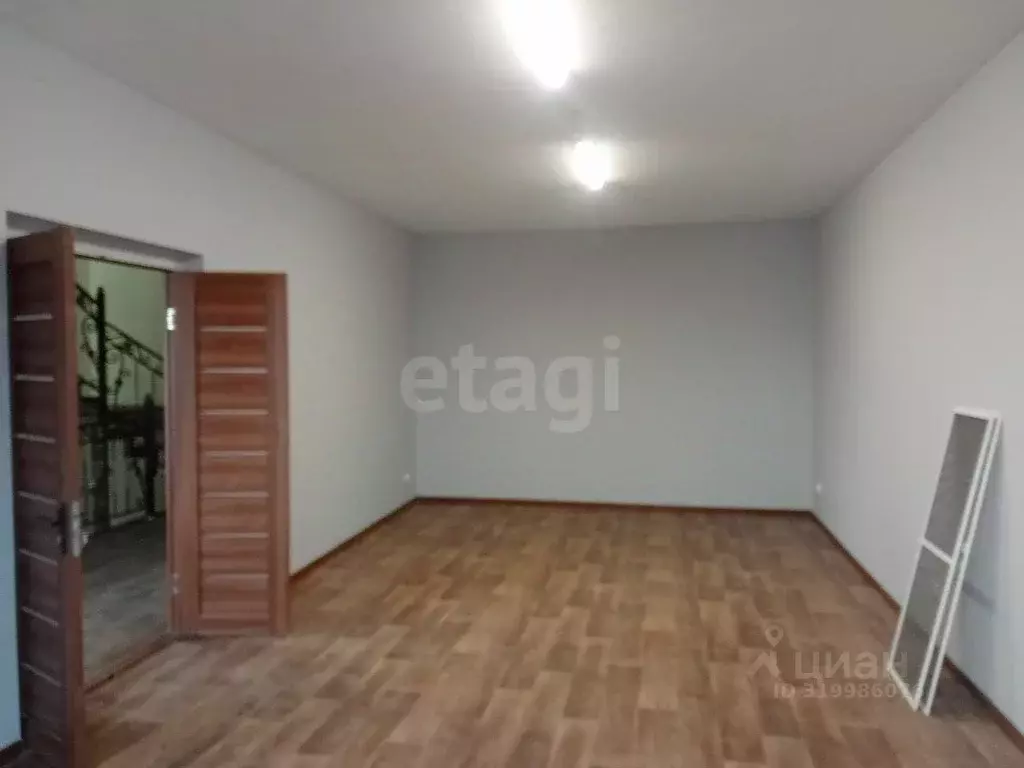 Таунхаус в Курская область, Курчатов Молодежная ул., 24 (245 м) - Фото 1