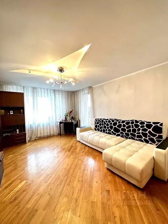 4-к кв. Белгородская область, Белгород ул. Губкина, 16А (88.4 м) - Фото 1