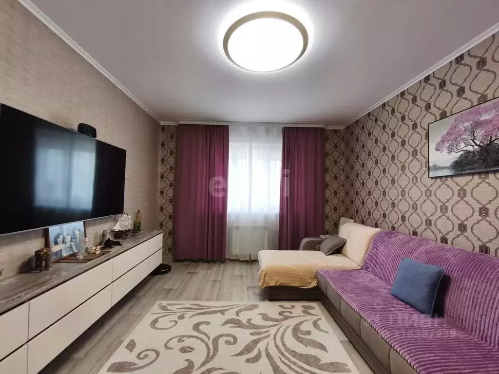 2-к кв. Ханты-Мансийский АО, Ханты-Мансийск Югорская ул., 11 (55.0 м) - Фото 0