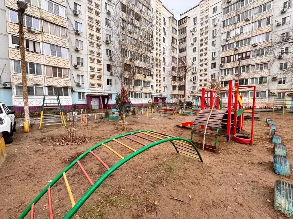 3-к кв. Астраханская область, Астрахань Жилая ул., 9к1 (71.9 м) - Фото 0