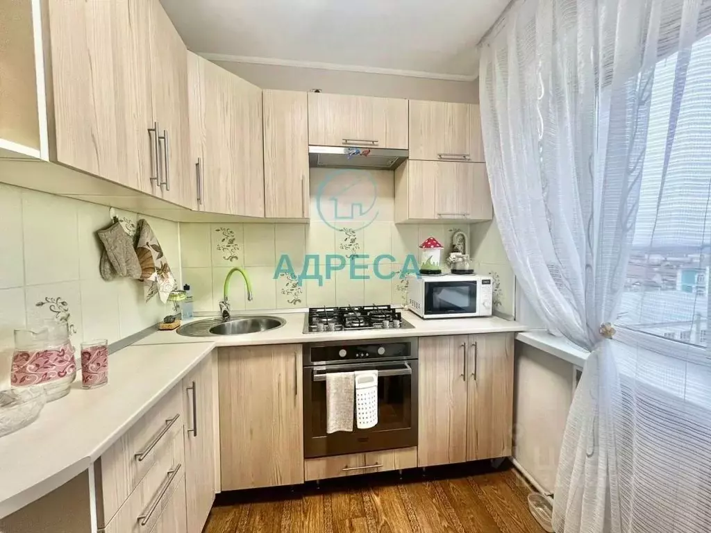 3-к кв. Белгородская область, Новый Оскол ул. Ленина, 49 (58.3 м) - Фото 0