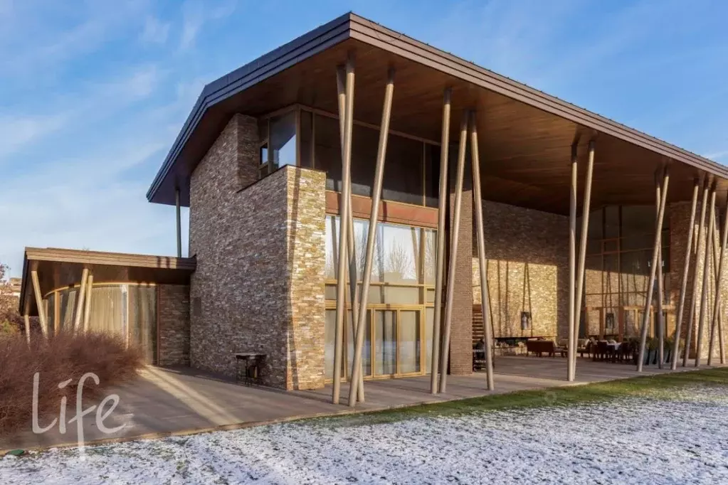 Коттедж в Московская область, Одинцовский городской округ, д. Жуковка, ... - Фото 1