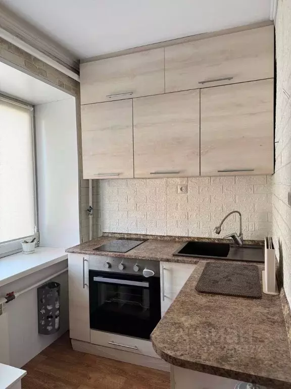 3-к кв. Хакасия, Усть-Абакан рп ул. Волкова, 7 (50.0 м) - Фото 1