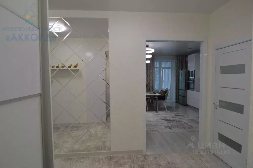 2-к кв. Алтайский край, Барнаул ул. 1905 года, 25 (69.0 м) - Фото 1