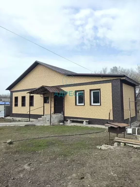 Дом в Белгородская область, Поселок Чернянка городское поселение, ... - Фото 1