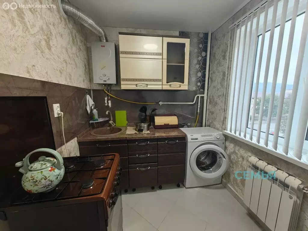 1-комнатная квартира: Алагир, улица А. Агузарова, 2 (27.9 м) - Фото 2