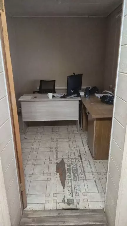 Помещение свободного назначения в Оренбургская область, с. Курманаевка ... - Фото 2