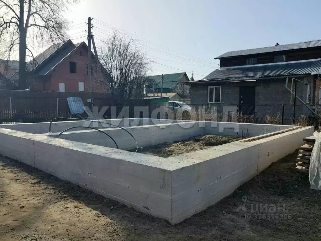 Участок в Новосибирская область, Бердск ул. Парижской Коммуны (6.07 ... - Фото 0