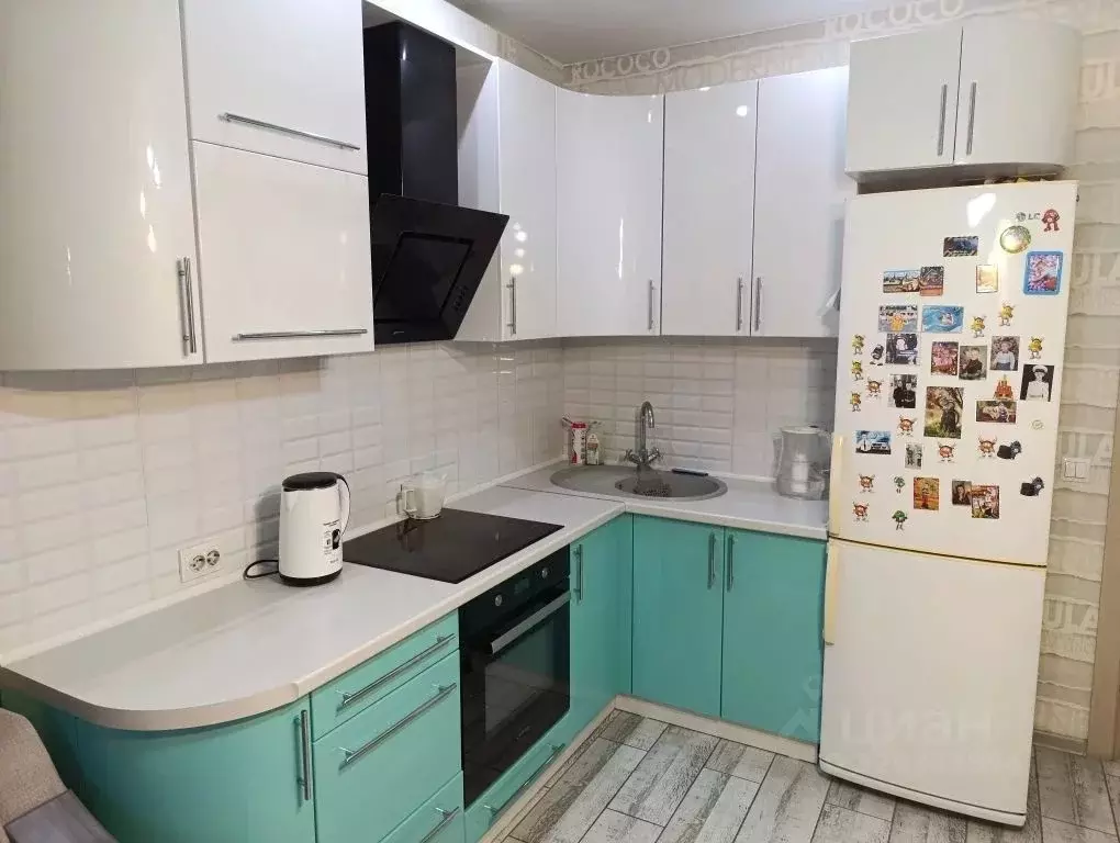 1-к кв. Кемеровская область, Кемерово ул. Дружбы, 28/2 (58.0 м) - Фото 1
