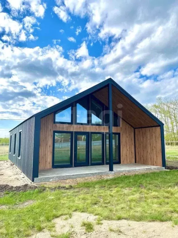 Дом в Омская область, Омский район, с. Усть-Заостровка, Северный мкр  ... - Фото 1