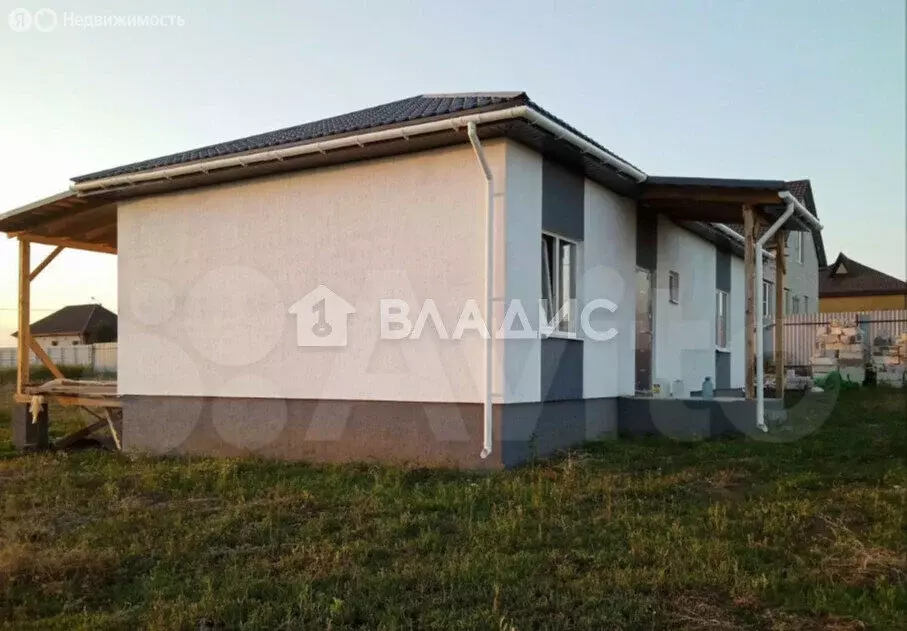 Дом в Стрелецкое, микрорайон Стрелецкое-72 (74 м) - Фото 1