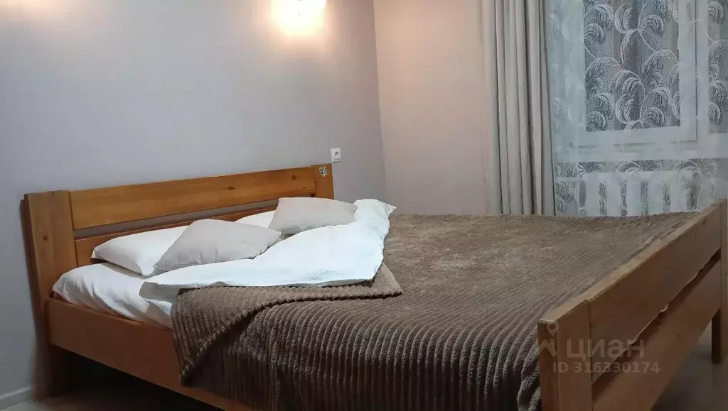 2-к кв. Удмуртия, Ижевск ул. Карла Маркса, 399 (50.0 м) - Фото 1