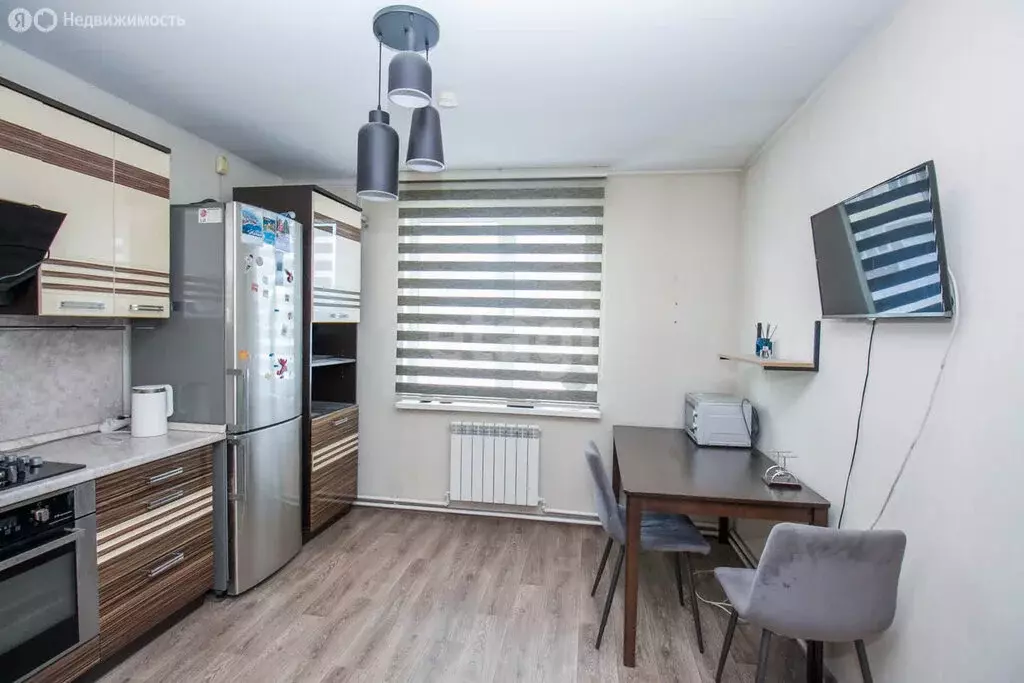 3-комнатная квартира: Южно-Сахалинск, Южная улица, 24Б (74 м) - Фото 2