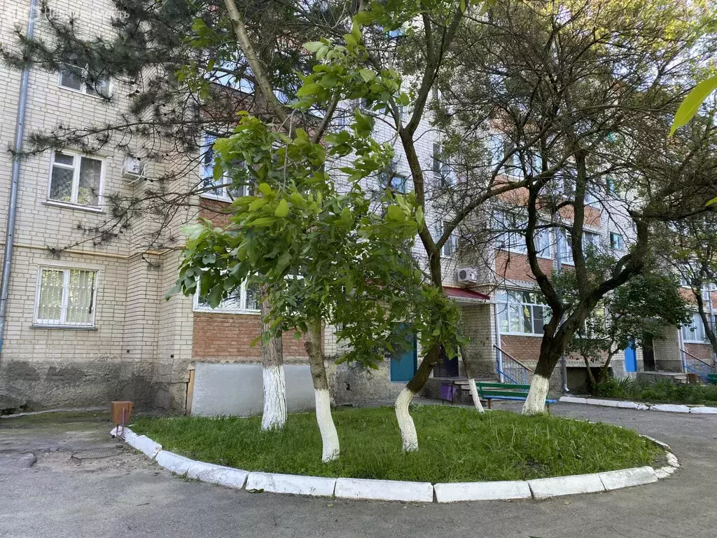 3-комнатная квартира: Лабинск, улица Богдана Хмельницкого, 107 (60.5 ... - Фото 0