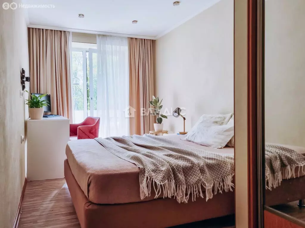 2-комнатная квартира: Калининград, улица Маршала Борзова, 51 (44.1 м) - Фото 1