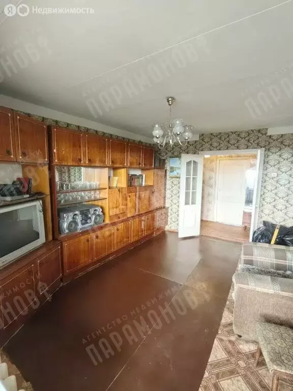 3-комнатная квартира: село Медное, Тверская улица, 4 (60 м) - Фото 1
