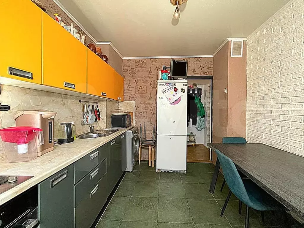 3-к. квартира, 60 м, 6/9 эт. - Фото 0