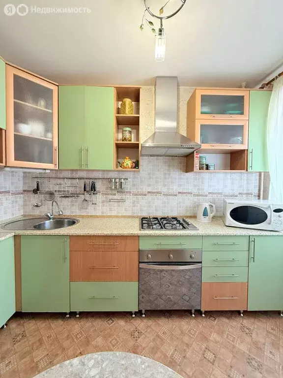 3-комнатная квартира: Саратов, Кировский район, Цветочная улица, 26/32 ... - Фото 1