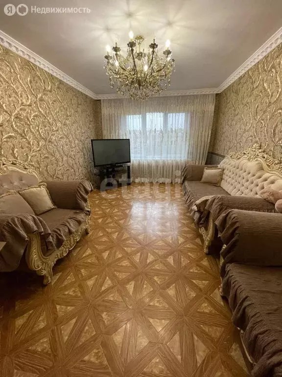 3-комнатная квартира: Владикавказ, улица Астана Кесаева, 33 (74 м) - Фото 1