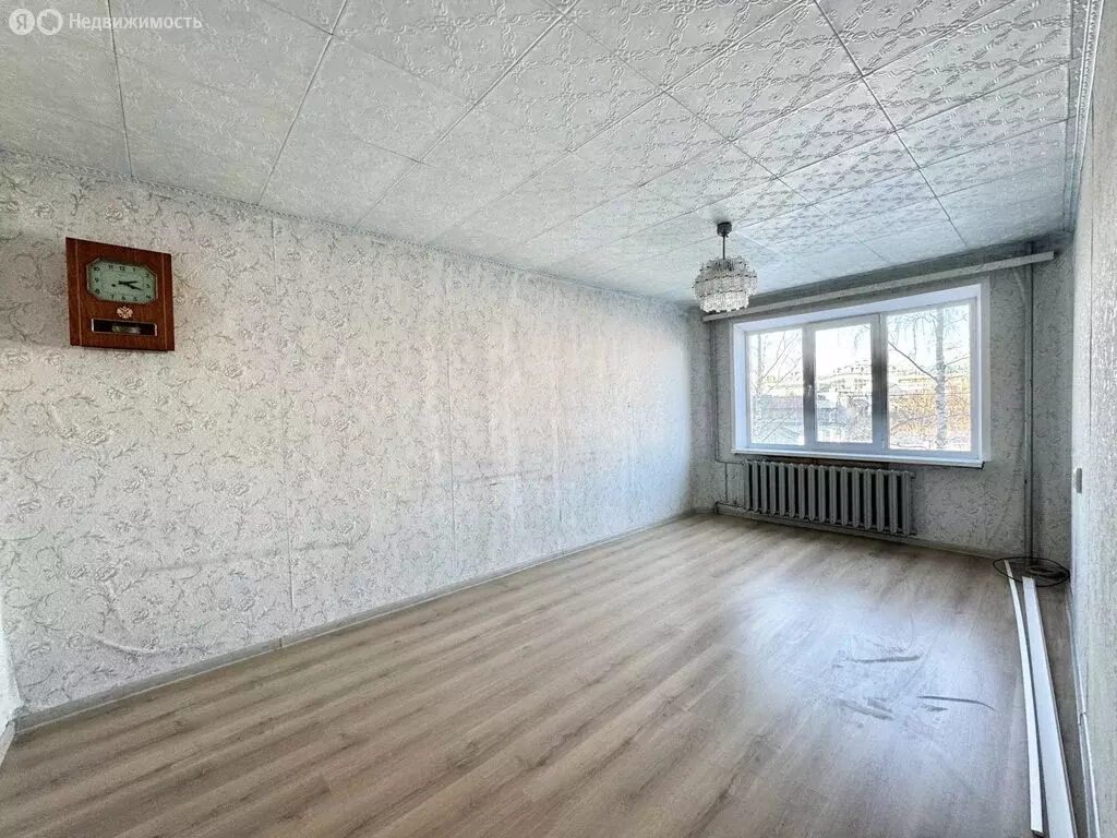 3-комнатная квартира: Киров, улица Воровского, 98к1 (61 м) - Фото 0