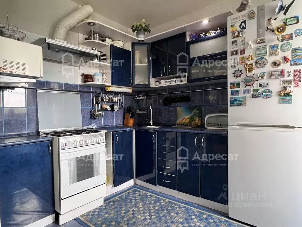 3-к кв. Волгоградская область, Волгоград ул. 2-я Караванная, 21 (67.4 ... - Фото 2