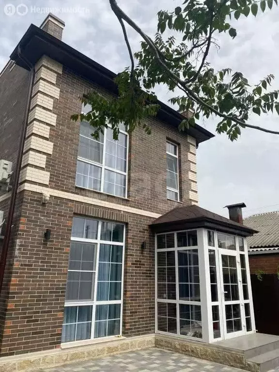 Дом в Ростов-на-Дону, улица Калинина (210 м) - Фото 1