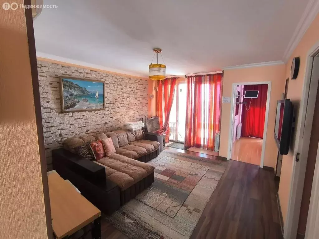 3-комнатная квартира: Алупка, улица Ленина, 35Б (95 м) - Фото 1