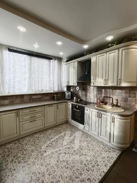 Продается 3-комнатная квартира - Фото 1