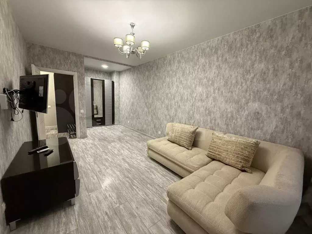 1-к. квартира, 40 м, 20/24 эт. - Фото 0