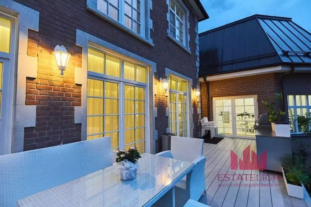 Дом, 560 м - Фото 1