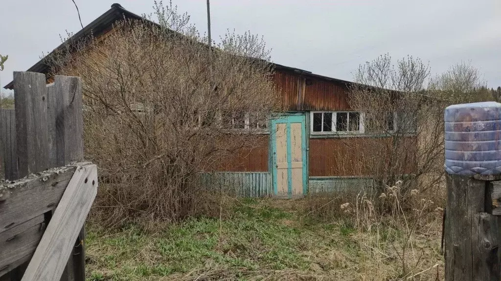 Дом в Свердловская область, Горноуральский муниципальный округ, с. ... - Фото 1