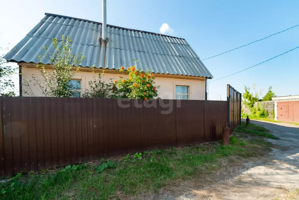 Дом в Курганская область, Курган Маяк Завода ЭМИ СНТ, 64 (40 м) - Фото 1