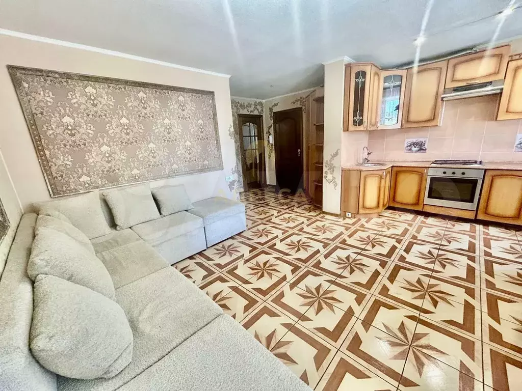 2-к. квартира, 59 м, 2/5 эт. - Фото 0