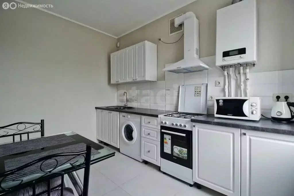 2-комнатная квартира: Зеленоградск, улица Потёмкина, 20А (46.8 м) - Фото 1