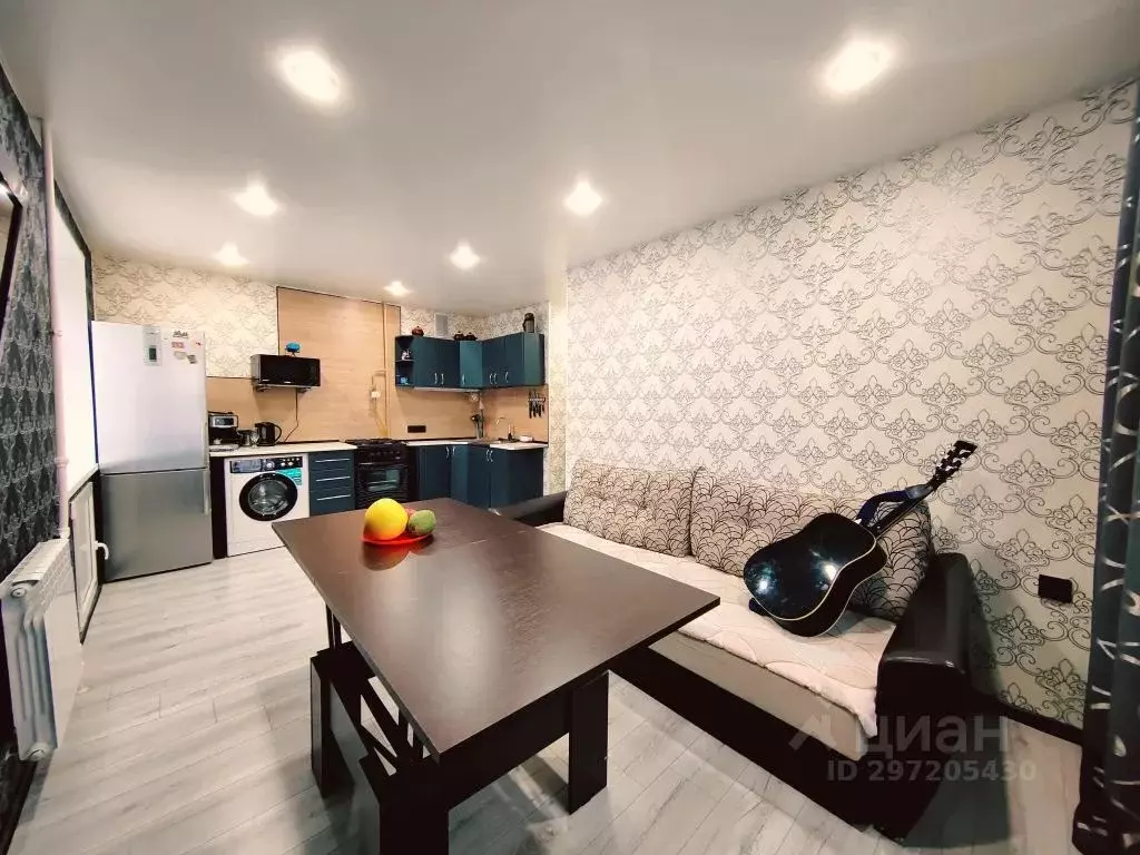 3-к кв. Мурманская область, Кировск просп. Ленина, 35 (63.0 м) - Фото 1