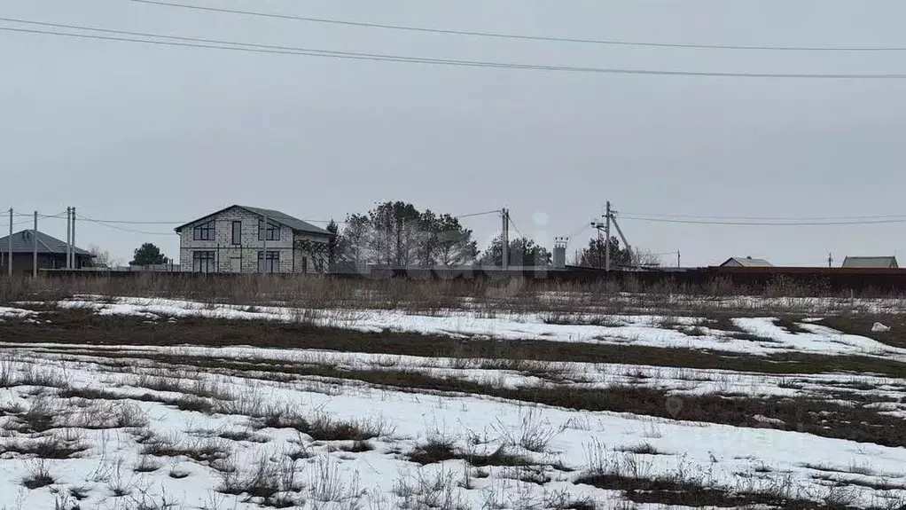 Участок в Саратовская область, Энгельсский район, с. Красный Яр ул. ... - Фото 2